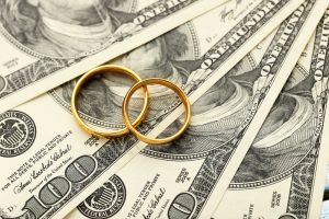 What expenses go into the divorce process?